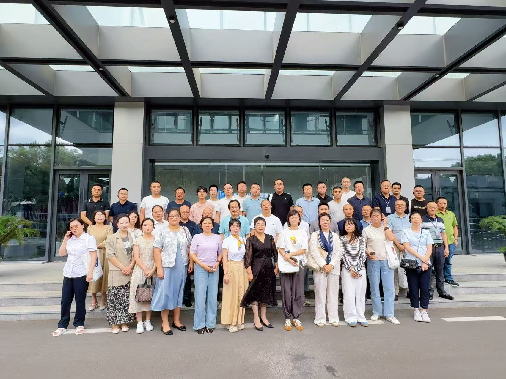 第二期綿陽專精特新企業家班聚焦紐邁實踐